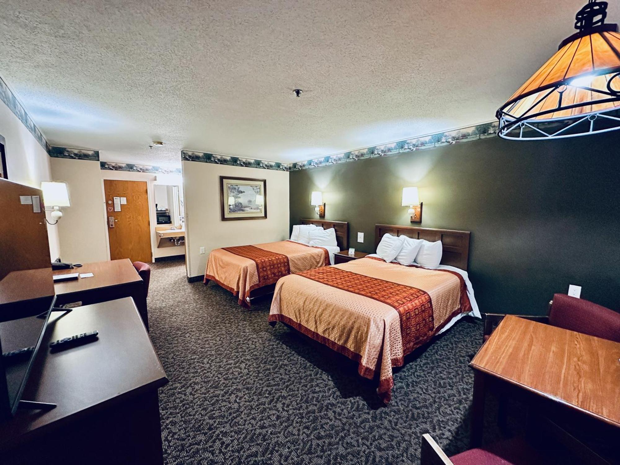 Ivey'S Motor Lodge Houlton Exterior photo