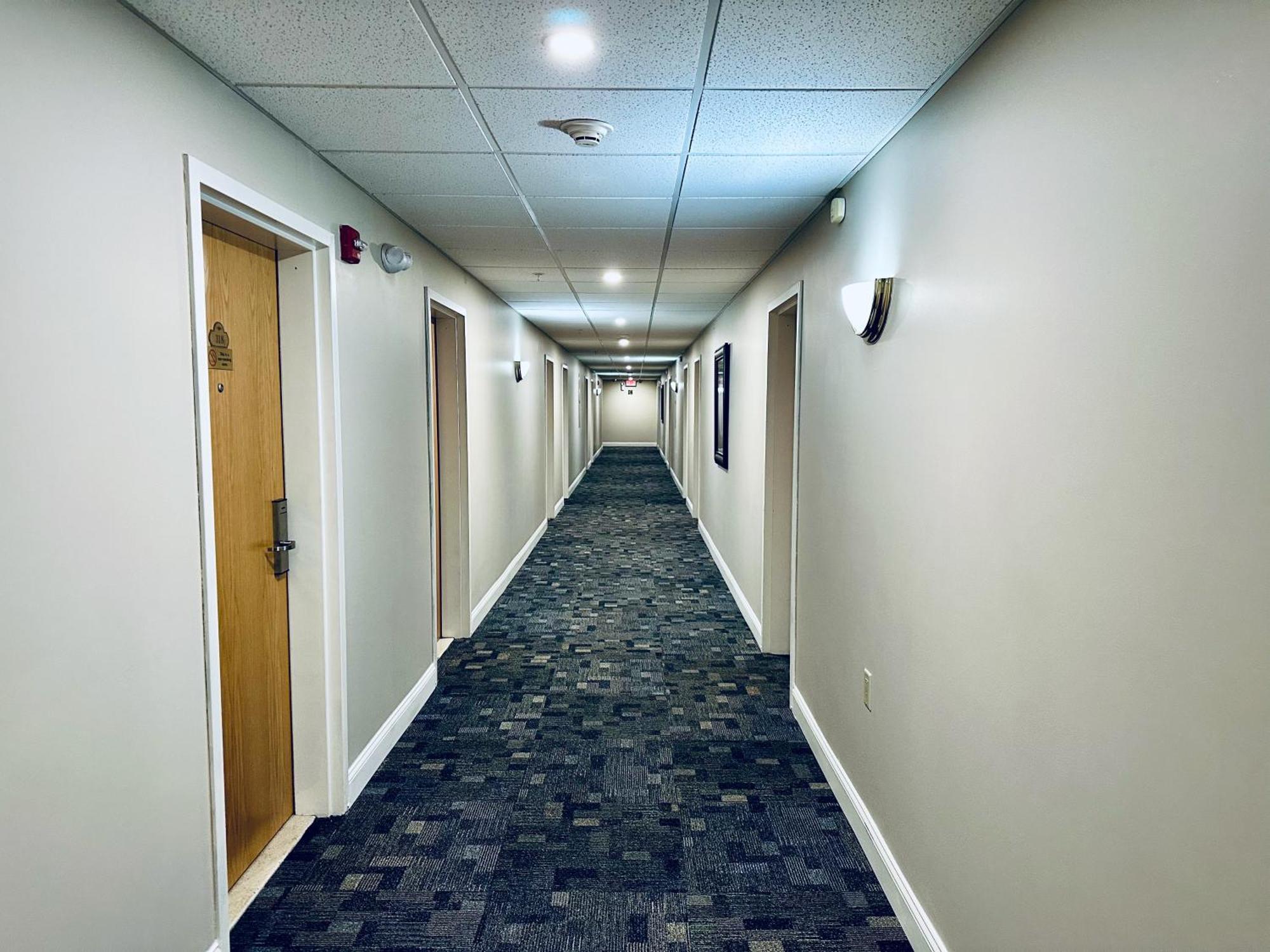 Ivey'S Motor Lodge Houlton Exterior photo